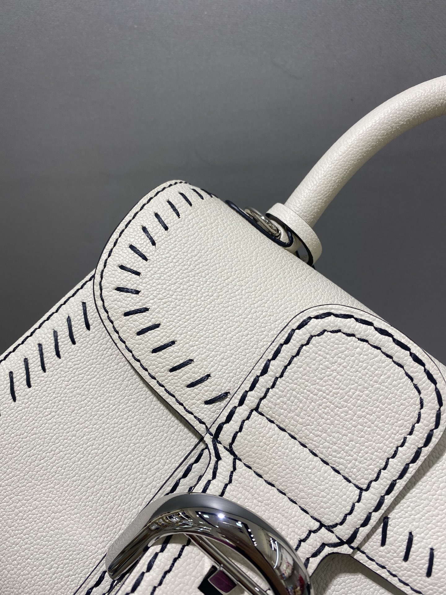 델보 브리앙 박스백 미니